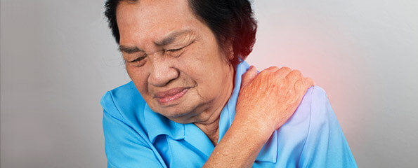 elderly woman shoulder pain